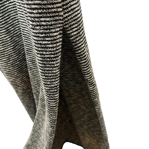 Banana Republic Textured Striped Racerback Patio Dress in Grey Size M - Picture 11 of 15